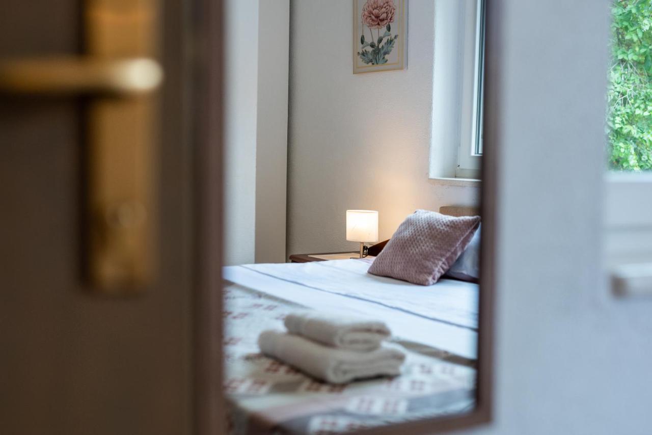 Filomena Rooms Trogir Exterior foto