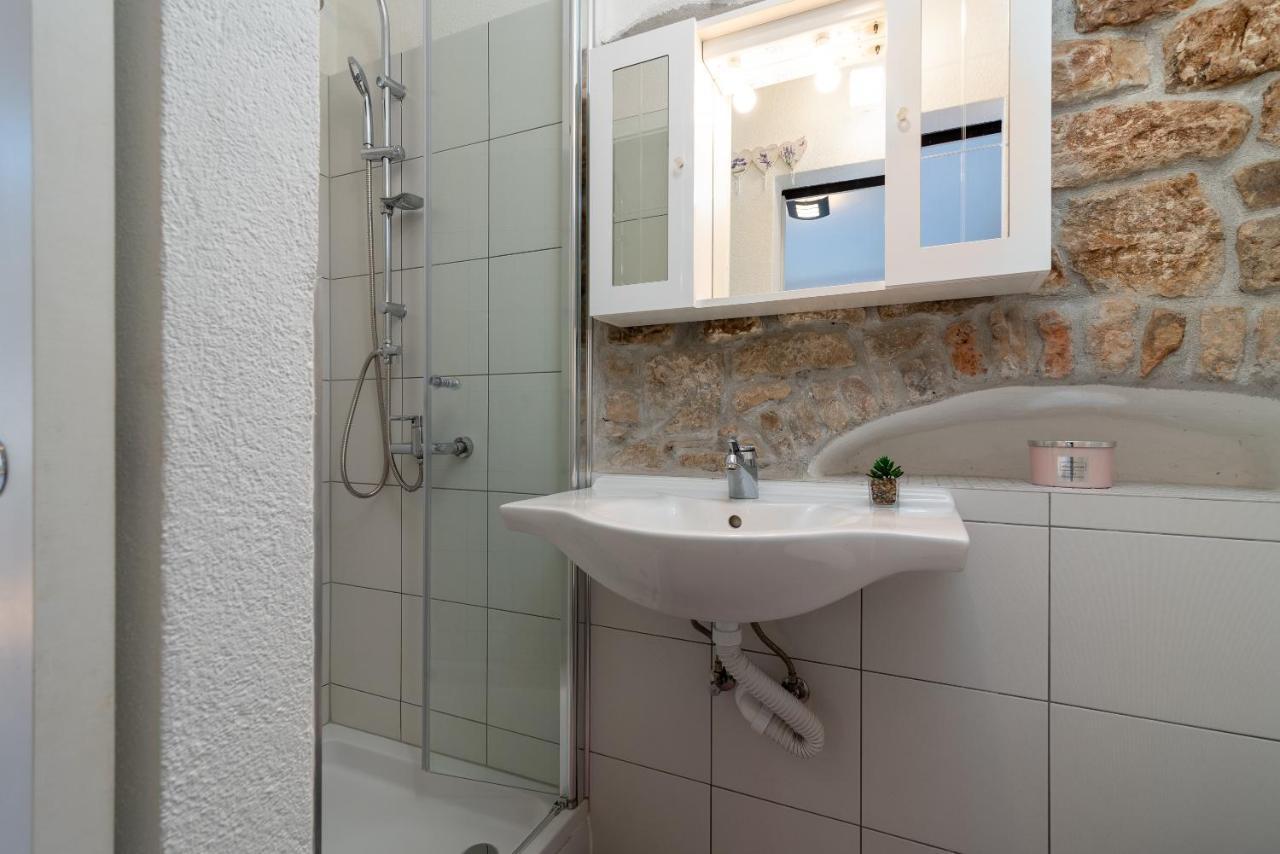 Filomena Rooms Trogir Exterior foto