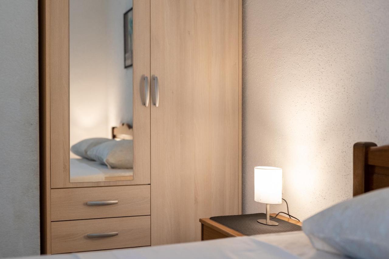 Filomena Rooms Trogir Exterior foto