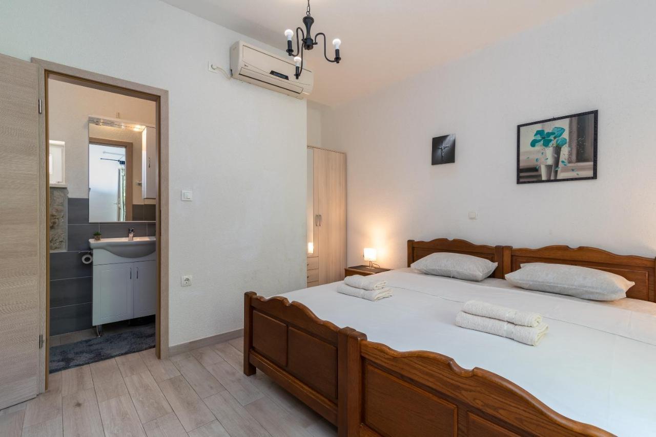 Filomena Rooms Trogir Exterior foto