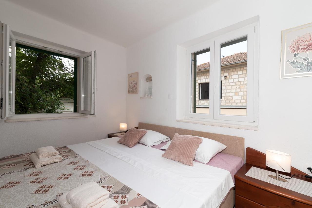 Filomena Rooms Trogir Exterior foto